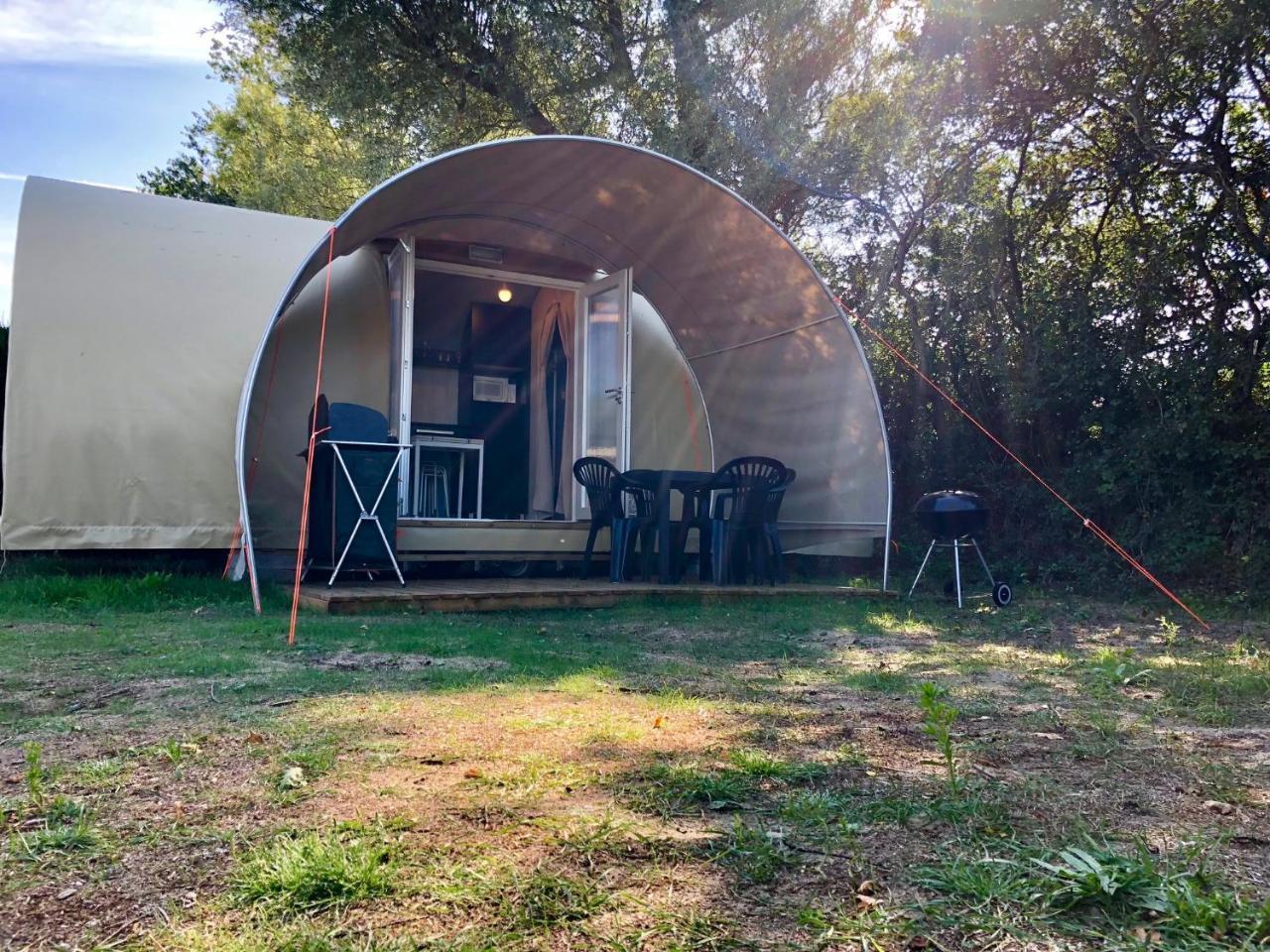 Camping Les Carolins Saint-Lo-d'Ourville Exterior photo