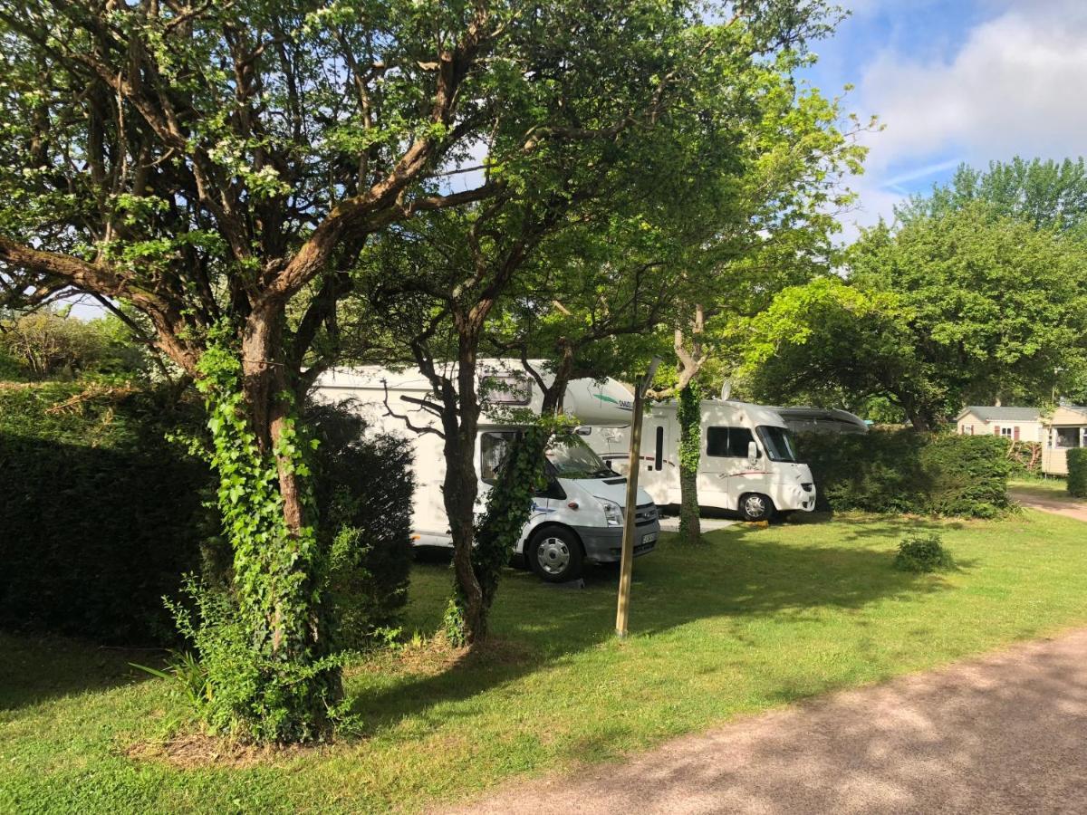 Camping Les Carolins Saint-Lo-d'Ourville Exterior photo